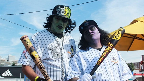 The Warriors | Mais de 5 mil fãs se reúnem em Coney Island para reencontrar o elenco