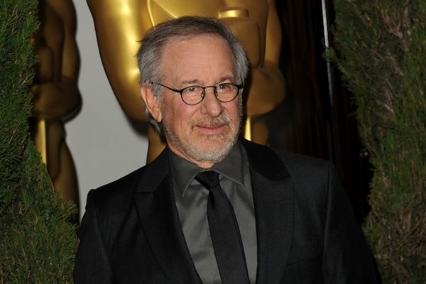 steven-spielberg-oscar-min