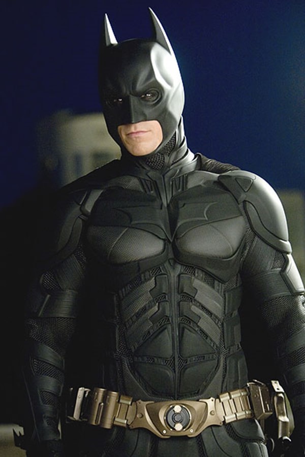 O uniforme do Batman: analisando as origens e referências do batsuit nos cinemas