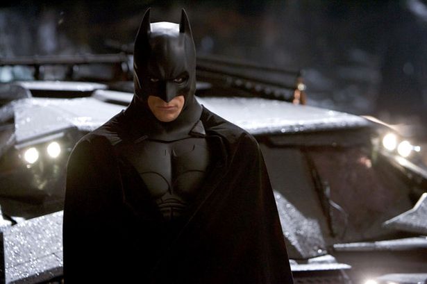 O uniforme do Batman: analisando as origens e referências do batsuit nos cinemas