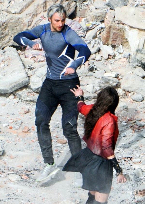 Elizabeth Olsen fala sobre os poderes da Feiticeira Escarlate em Vingadores 2