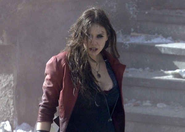 Elizabeth Olsen fala sobre os poderes da Feiticeira Escarlate em Vingadores 2