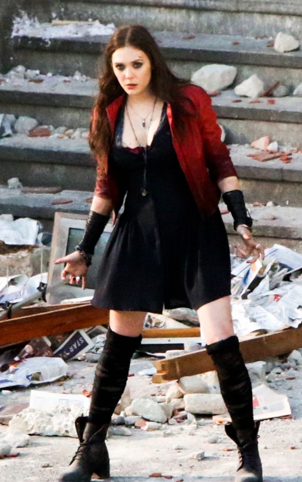 Elizabeth Olsen fala sobre os poderes da Feiticeira Escarlate em Vingadores 2