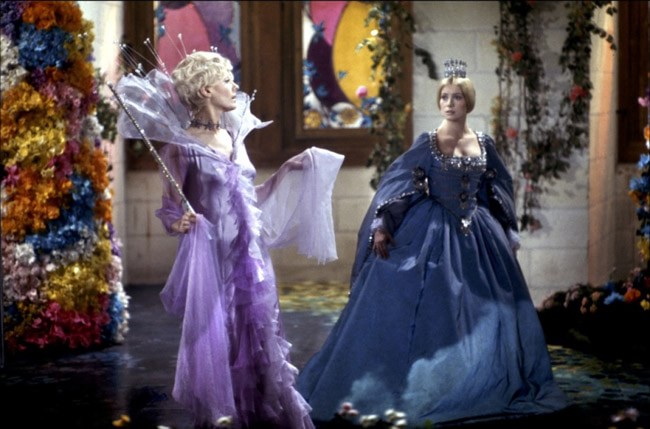 Todos os filmes baseados em contos de fadas da história do cinema