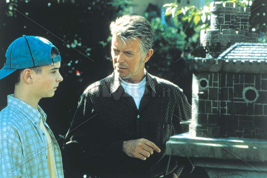 David Bowie no cinema - O Segredo de Mr. Rice (2000) Nicholas Kendall
