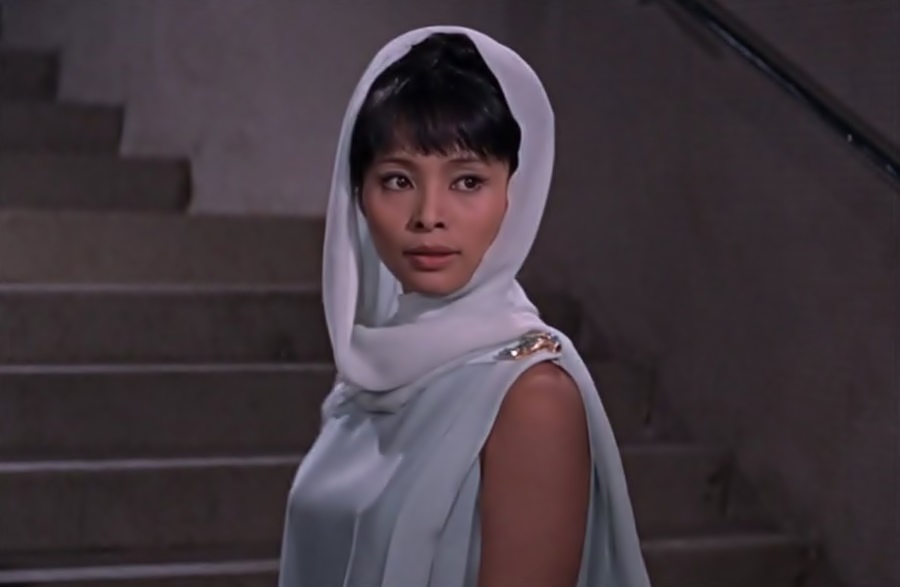 Bond-Girls-Parte-2-Musas-dos-anos-60-e-70_13 (2)