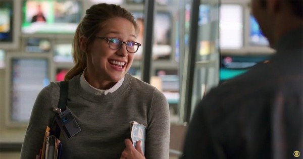 Em defesa da Supergirl: não há nada de errado em ser feminina