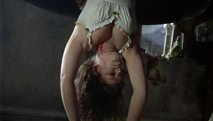 Mulheres em filmes de terror:  menos vítimas e mais vilãs, por favor!