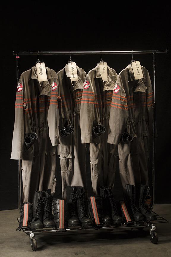 Os Caça-Fantasmas | Confira os novos uniformes e mochilas de prótons