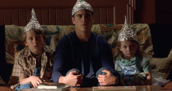 18 filmes incríveis sobre extraterrestres, invasões e abduções