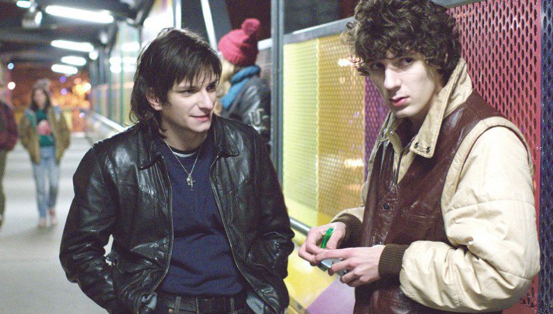 Eden (2014) | Um olhar francês sobre a era da música eletrônica
