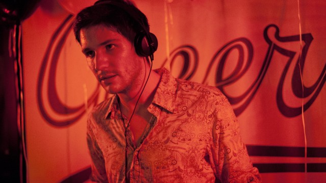 Eden (2014) | Um olhar francês sobre a era da música eletrônica