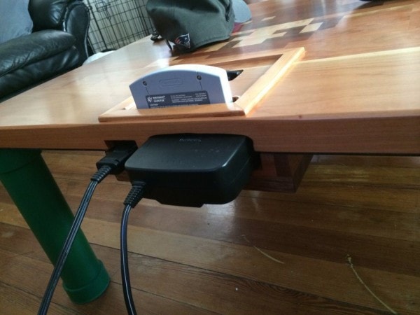 Já pensou transformar uma mesa em um Nintendo 64?