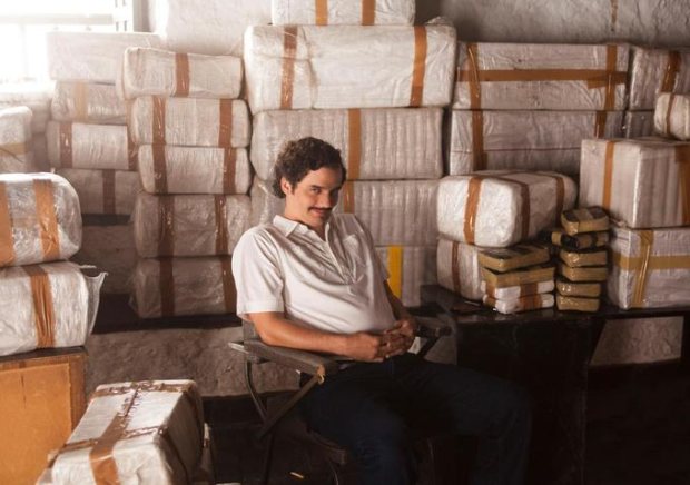 Narcos - 1º episódio | Um novo olhar sobre a trajetória de Pablo Escobar