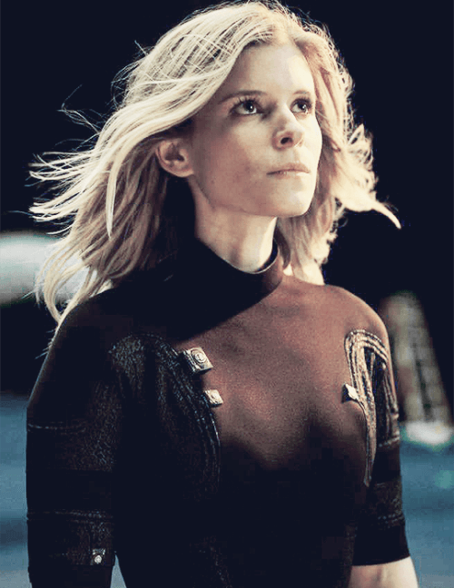 kate-mara-ironiza-fracasso-nas-bilheterias-de-quarteto-fanstastico