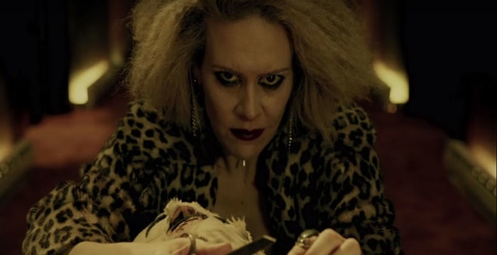 American Horror Story: Hotel | Review do episódio 5×01 – "Checking In"