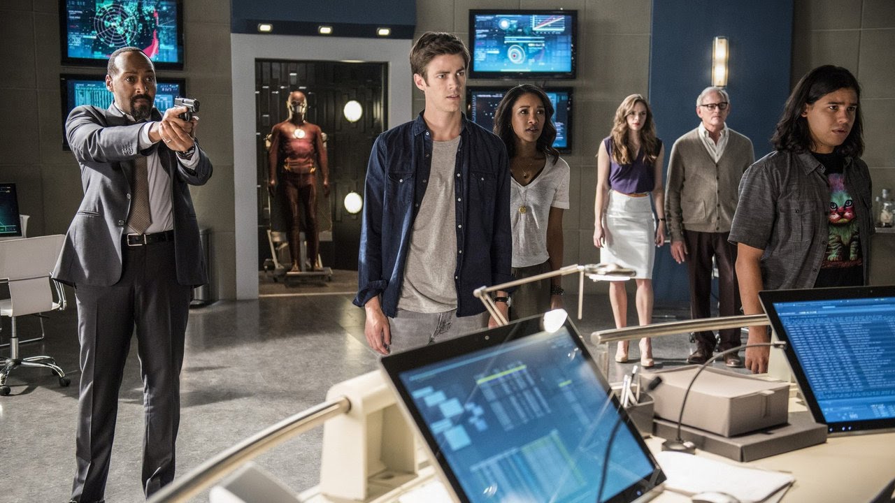The Flash | Review do episódio 2x01 - "The Man Who Saved Central City"