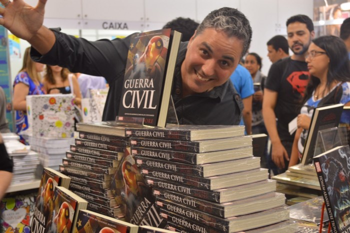 ccxp-evento-e-um-momento-importante-para-se-falar-da-forca-do-mercado-editorial-geek-no-pais3