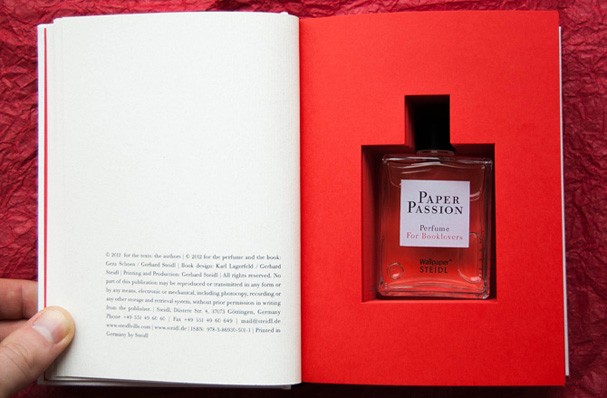 conheca-o-perfume-que-tem-cheio-de-livro