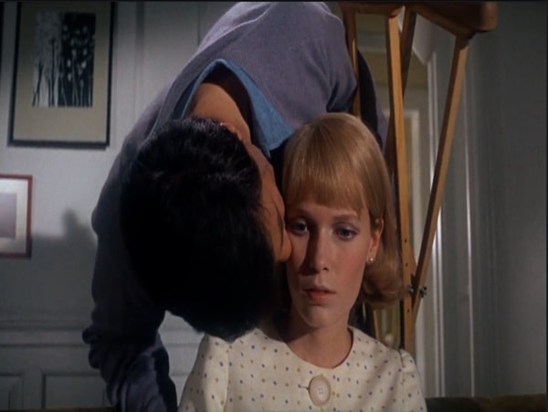 O Bebê De Rosemary (1968) Um filme sobre abuso