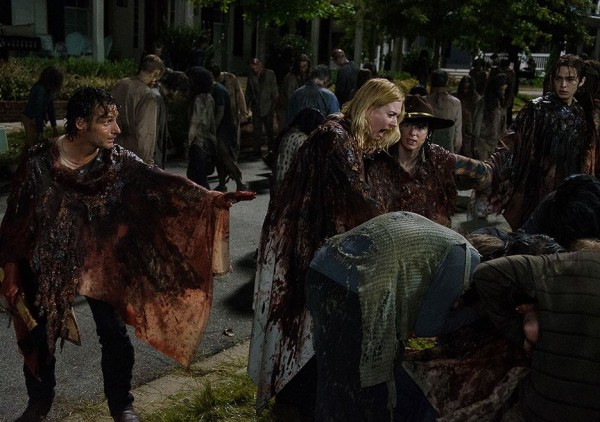 policia-atende-chamado-de-tiroteio-e-descobre-que-era-familia-assistindo-the-walking-dead2