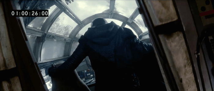 star-wars-o-despertar-da-forca-cena-deletada-mostra-kylo-ren-na-millennium-falcom