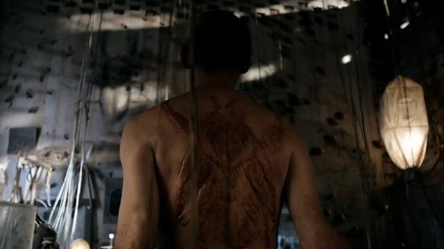 o-escaravelho-do-diabo-2016-quando-a-superficialidade-parece-suficiente4