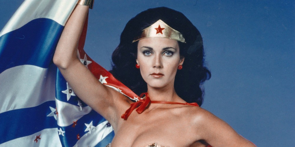 Supergirl | Lynda Carter, a lendária Mulher Maravilha, aparecerá na Segunda Temporada