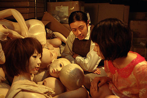 A boneca Nozomi e a morte.