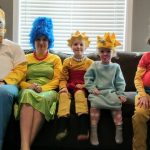 Família em quarentena recria a abertura de "Os Simpsons"