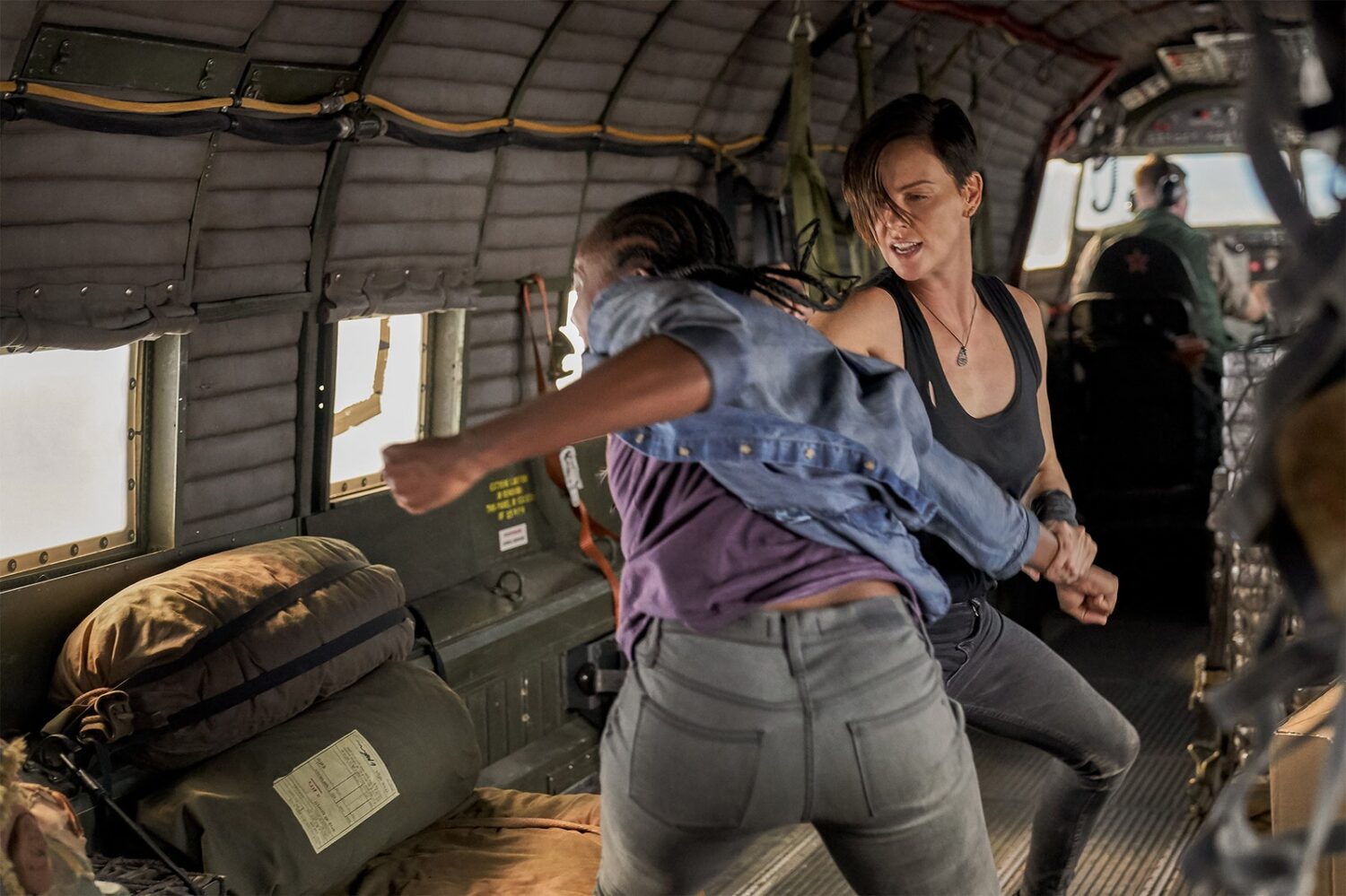 The Old Guard (2020)| Nada de novo no que sempre vai bem