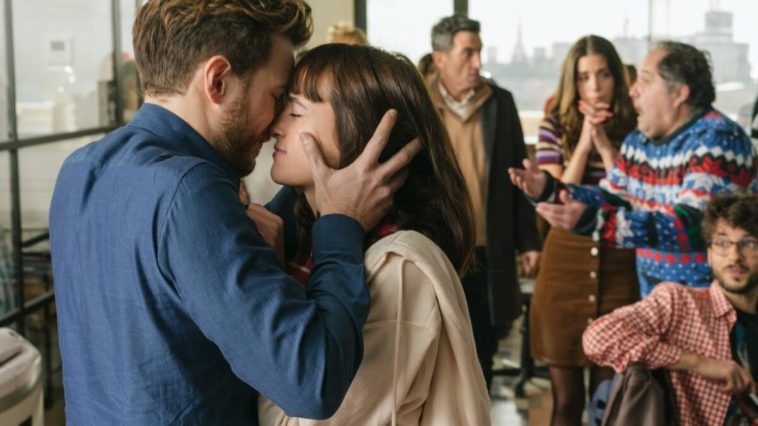 Loucura de Amor (2021) | Ótimo roteiro e reviravoltas que prendem o espectador