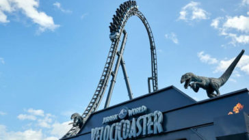 Jurassic World | Montanha russa vai atingir 110km/h