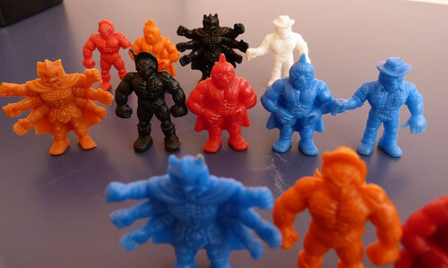 Os bonequinhos musculosos que eram febre nas feiras livres dos anos 90