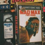 Artistas recriaram capas de filmes e séries em VHS