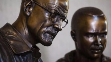 Cidade ganha estátuas em homenagem a Breaking Bad