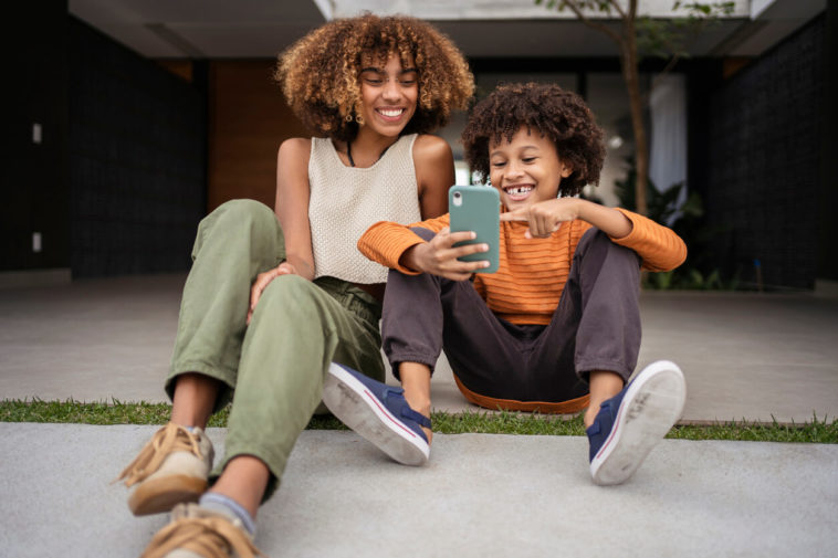 Conheça jogos gratuitos e educativos para seus filhos