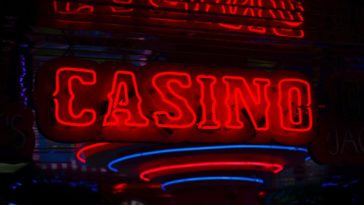Placa Casino iluminada