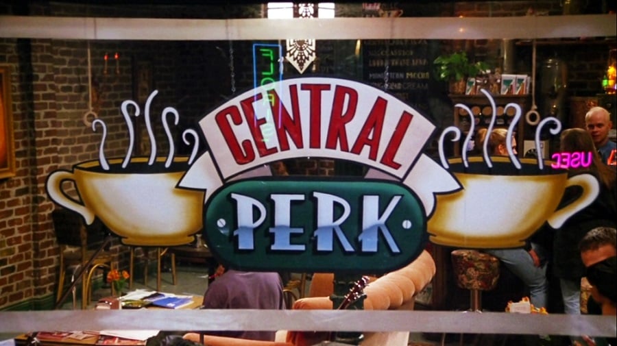 Aquele no ‘Central Perk’: cenário de cafeteria de Friends é aberta ao público em Nova York
