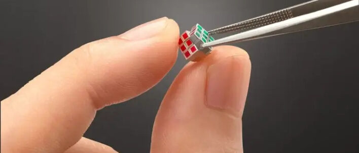 O menor Cubo Mágico do mundo: um quebra-cabeça que custa uma fortuna