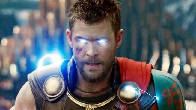 Chris Hemsworth dá indícios de adeus como Thor em vídeo emocionante