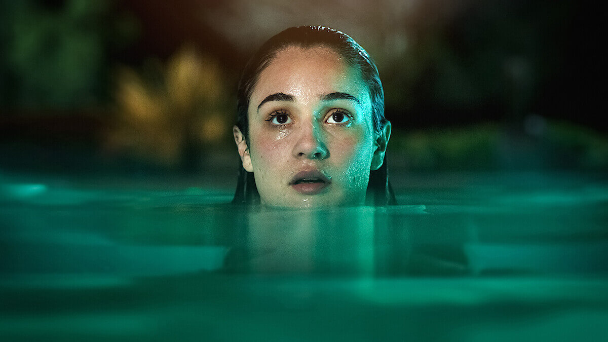 Má Influência (2025) | Romance, suspense, intrigas e muito clichê